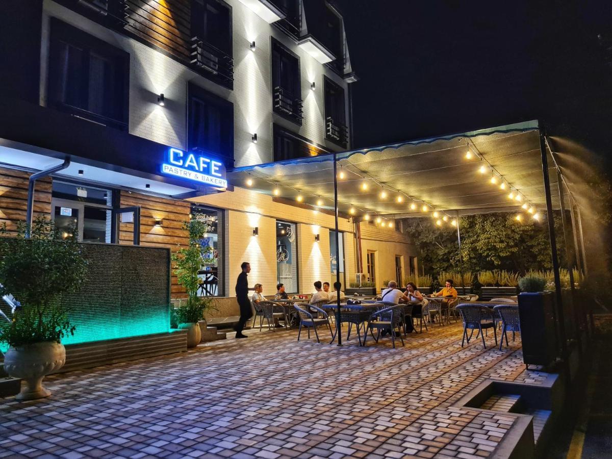 Sharaf Hotel Taschkent Exterior foto