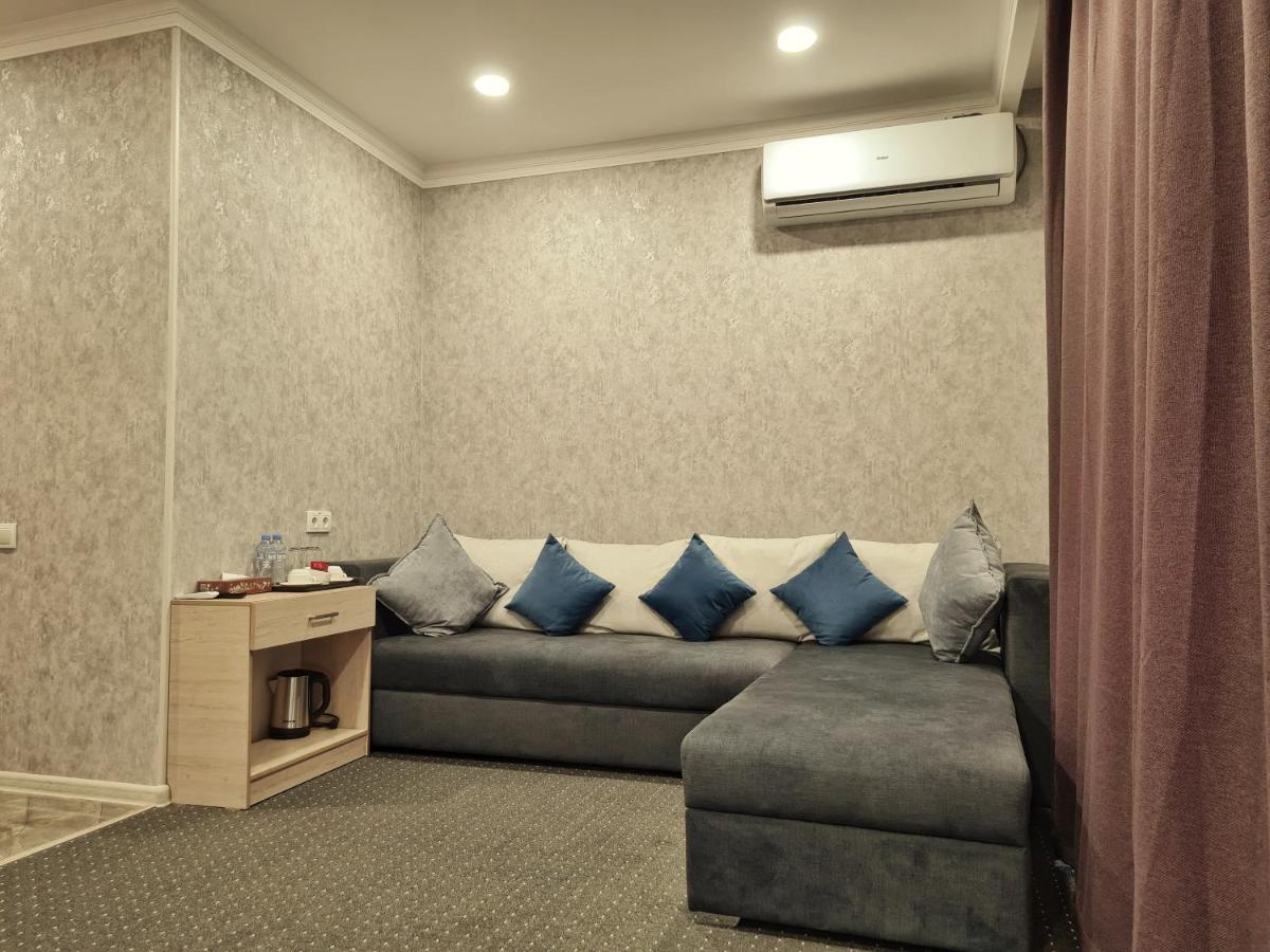 Sharaf Hotel Taschkent Exterior foto